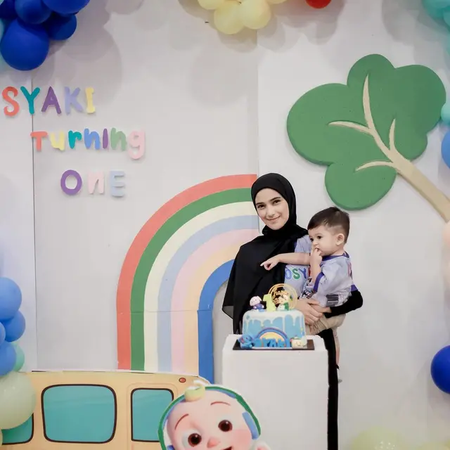 6 Potret Nadya Mustika dari Single Mom Selama 2 Tahun hingga Kini Menikah Lagi