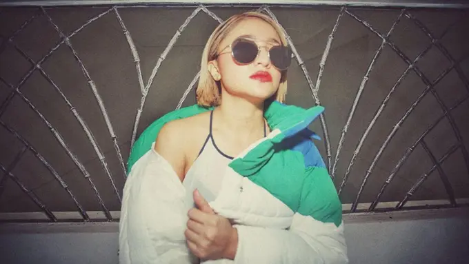 6 Potret Marshanda dengan Ragam Warna Rambut, Terbaru Pink Cerah