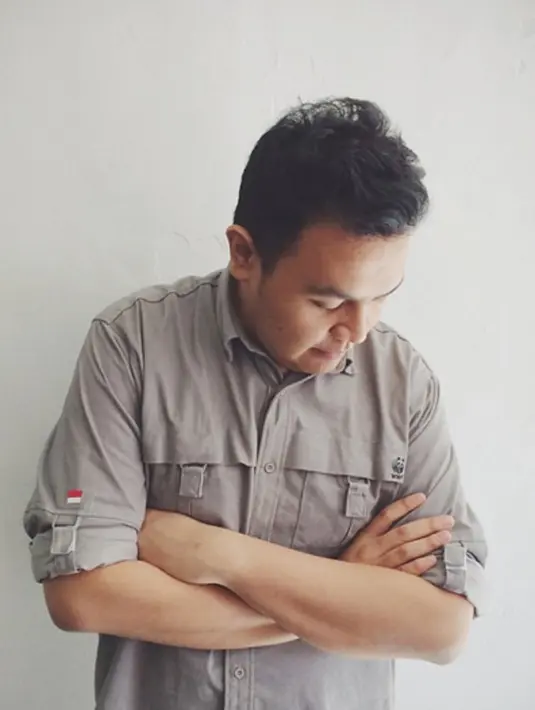 Pelantun single yang bertajuk ‘Teman Hidup’ memiliki suara yang membuat ‘rindu’ ketika para Teman Tulus mendengar lagu sang idola.  (viainstagram@tulusm/Bintang.com)