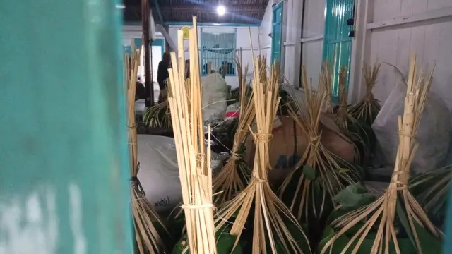 Gawan dalam tradisi pudunan Islam Kejawen, Desa Kalikudi, Kecamatan Adipala, Kabupaten Cilacap, Jawa Tengah. (Foto: Liputan6.com/Dok. Nakam Wimbo P)