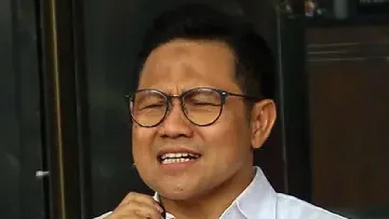 Ia menegaskan, semua harus siap  diperiksa lembaga antirasuah jika memang diperlukan. "Iya siapa pun itu, pokoknya semuanya harus siap," tegasnya.