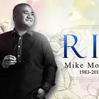 Jika bicara cinta, pasti kita bakal ingat lagu-lagu dari Mike Mohede. Tidak hanya bicara cinta dalam lagu. Ternyata Mike Mohede senang puisi