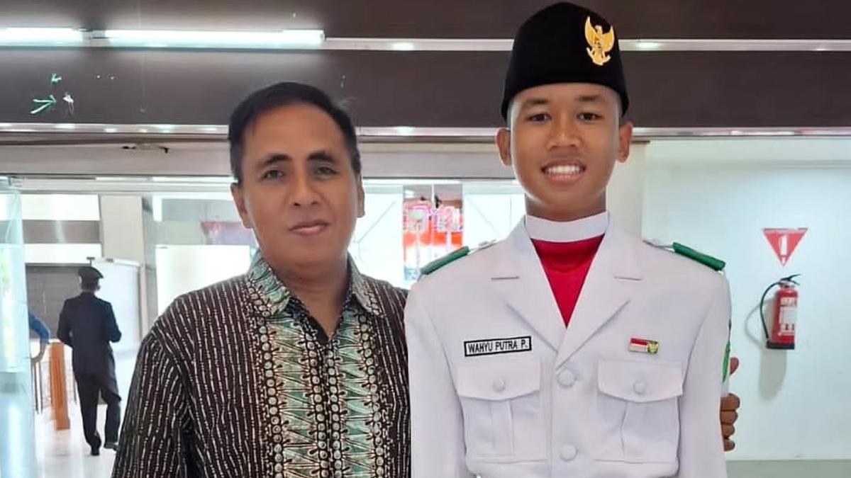 Potret Keponakan Fitri Carlina Jadi Anggota Paskibraka Kutai Timur, Tampil Gagah dengan Seragam Serba Putih