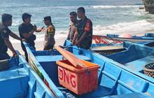Tragis! Perahu Dihantam Ombak, Satu Nelayan Hilang di Perairan Pacitan