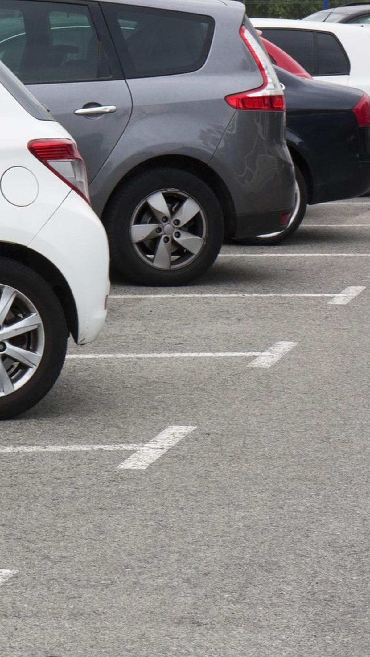 1. Parkir Eksklusif<br>