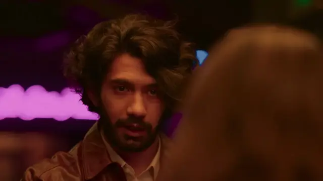 Reza Rahadian sebagai Jatmiko dalam film Sri Asih. (Foto: Dok. YouTube Screenplay Films)