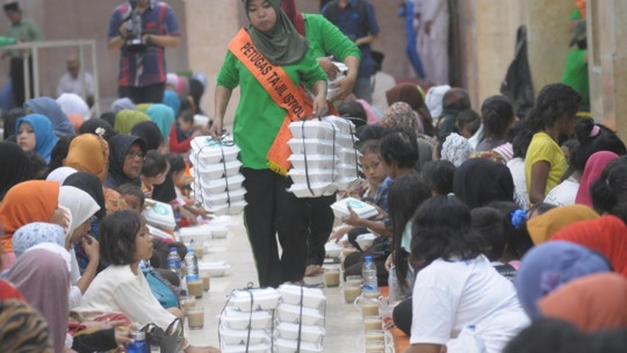 Buka puasa bersama di Masjid Istiqlal