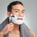 Clean Face, Sharp Look: Intip Rutinitas Grooming Praktis untuk Pria Aktif