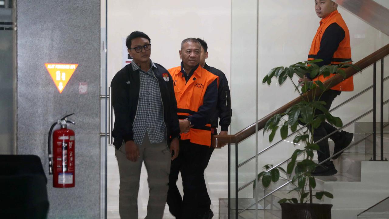 FOTO: Bupati Tulungagung  Resmi Ditahan KPK