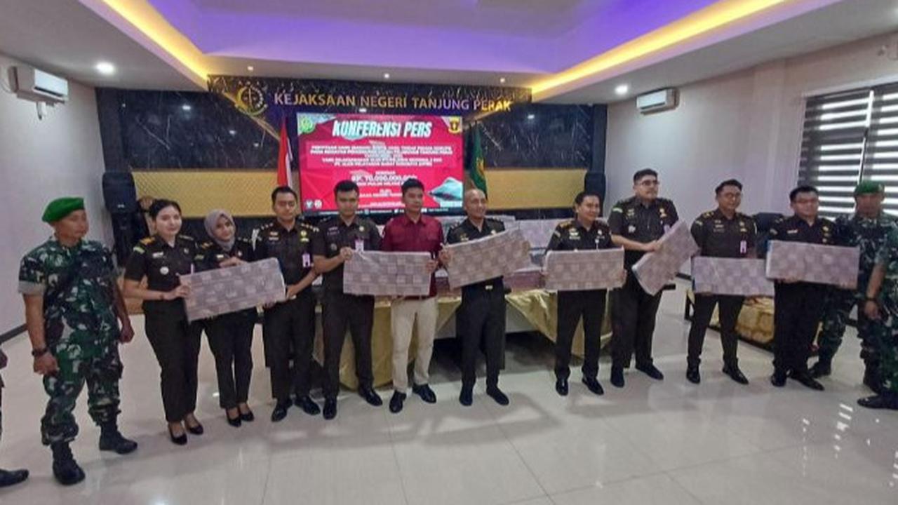 Potret Uang Rp70 Miliar Disita Kejari Tanjung Perak dalam Kasus Korupsi Pelabuhan