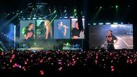 Sempat alami beberapa insiden kecil, BLACKPINK tetap beri yang terbaik dalam konsernya di GBK hari pertama. (Nizar Zulmi/Fimela.com)