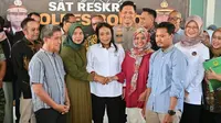 Menteri Pemberdayaan Perempuan dan Perlindungan Anak (PPPA) RI Bintang Puspayoga menghadiri proses penyerahan Bayi tertukar kepada orangtua biologisnya pada Jumat (29/9/2023) di Polres Bogor, Jawa Barat. (Dok Kementerian Pemberdayaan Perempuan dan Perlindungan Anak RI)