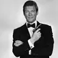 Sir Roger Moore memerankan James Bond sebanyak tujuh kali, dari tahun 1973 - 1985.