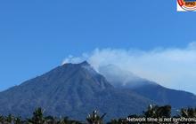 Gunung Merapi Muntahkan Awan Panas, Masyarakat Diimbau Jauhi Daerah Berbahaya