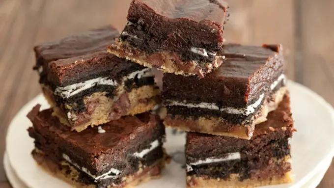 (c) Slutty Brownies/whatsgabycooking