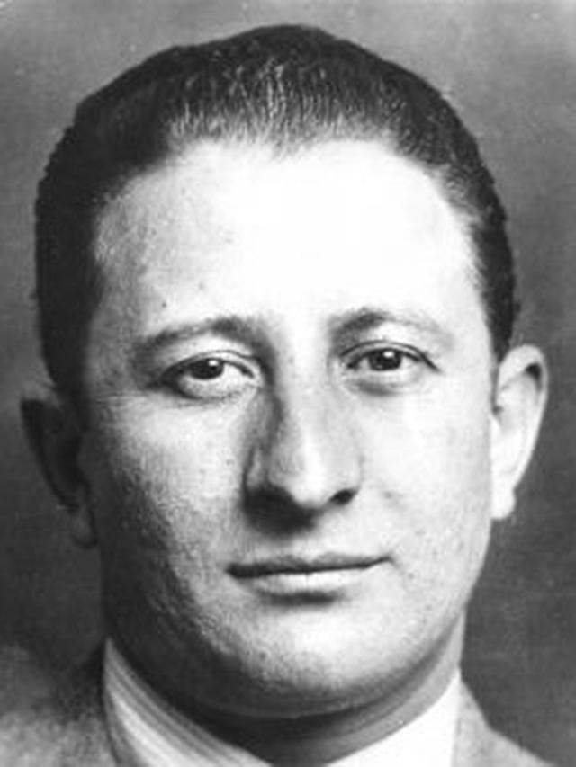 089150400_1571312424-carlo_gambno.jpg