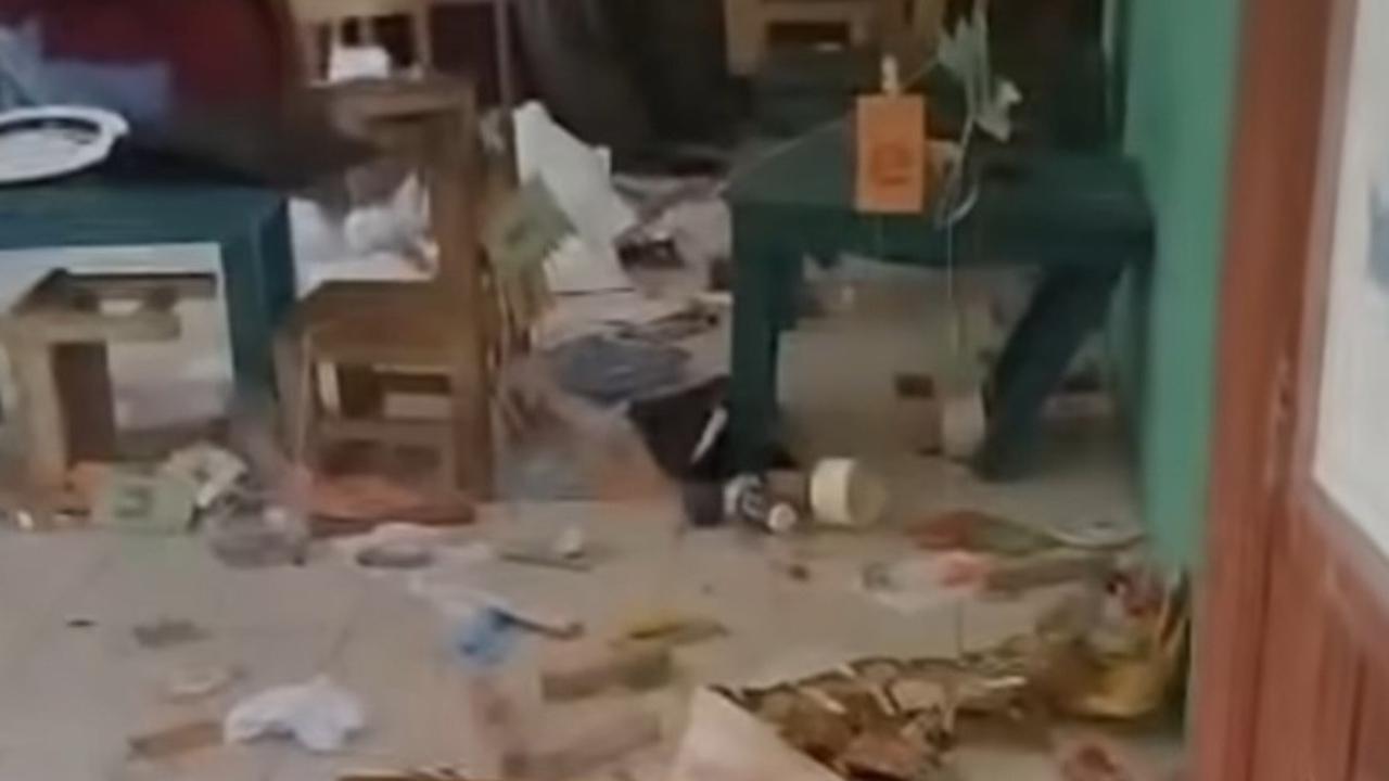 ruang kelas TK diacak-acak