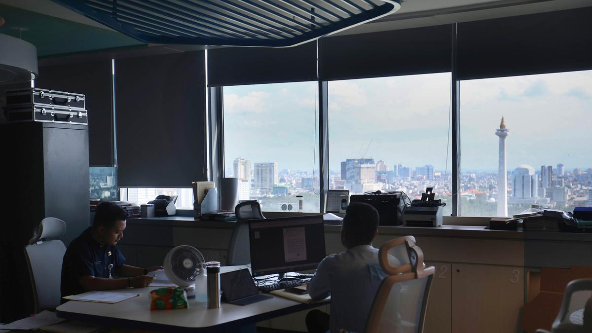 Hari Pertama WFH ASN, Begini Suasana Balai Kota Jakarta