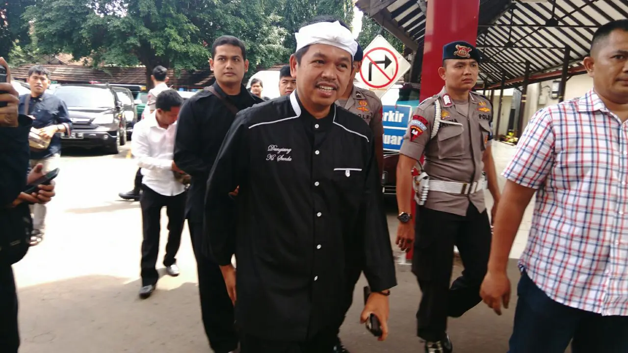 Bupati Dedi Mulyadi