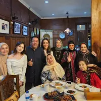 Potret para aktris senior saat kumpul bersama (Sumber: Instagram/yessy_gusman)