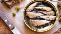Dua puluh tujuh merek ikan makarel kalengan ditarik dari pasaran. Badan Pengawas Obat dan Makanan (BPOM) menemukan parasit cacing dalam produk-produk tersebut.  (iStockphoto)