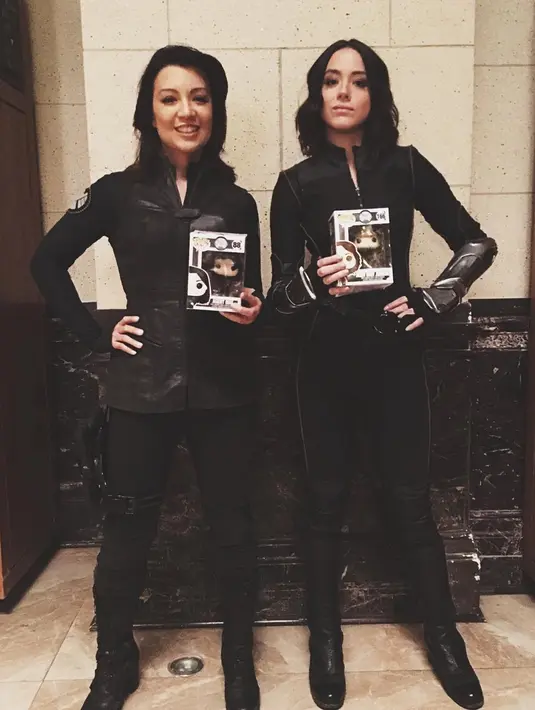 Bermain di serial Marvel's Agents of S.H.I.E.L.D, Chloe ternyata aktris berdarah China. Ayahnya adalah Bennet Wang. (instagram/chloebennet)