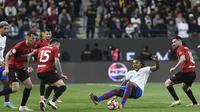 Barcelona mengalahkan Osasuna 2-0 pada semifinal Pial Super Spanyol di Al -Awwal Stadium, Riyadh, Arab Saudi, Jumat (12/1/2024). (AP Photo)