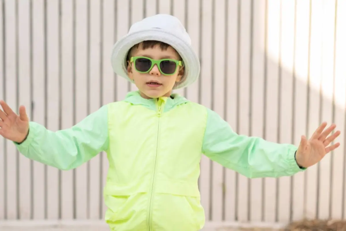 Bikin Si Kecil Makin Keren! Ini Rekomendasi Jaket Anak Cowok Berkualitas yang Stylish