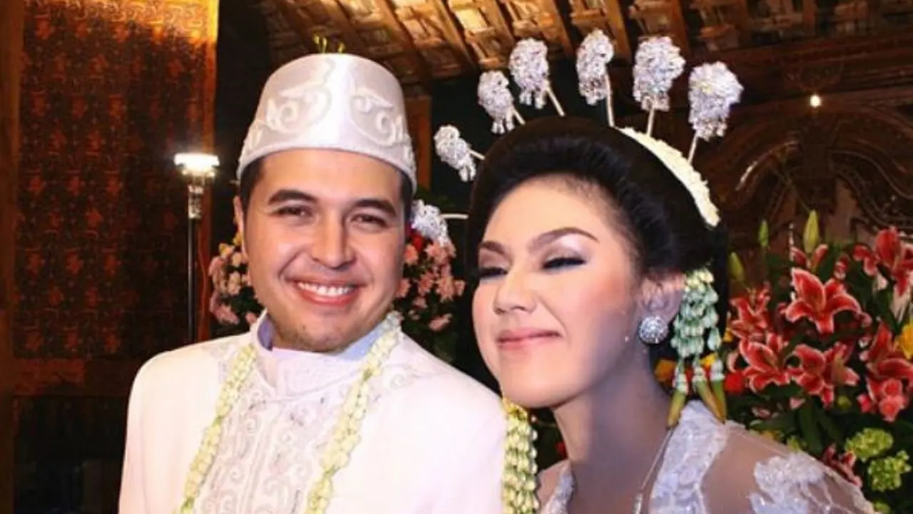 [Bintang] Sissy Priscillia dan Rifat Sungkar