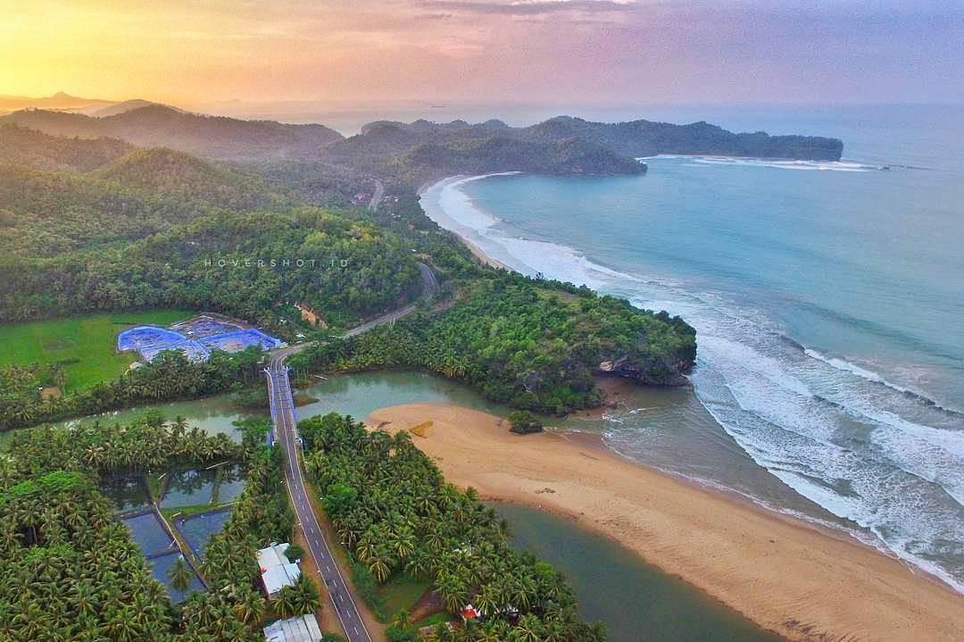 Nggak Cuma Bali Dan Lombok Pacitan Punya Pantai