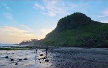 Mengunjungi Pantai Pecaron, The Hidden Paradise di Pesisir Selatan Kebumen