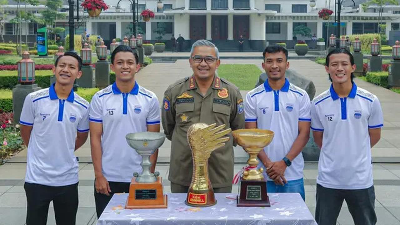 Persib Akan Melantai di Bursa Efek pada Awal 2026: Maruarar Sirait Siap Investasi Rp100 Miliar! Farhan Menyusul