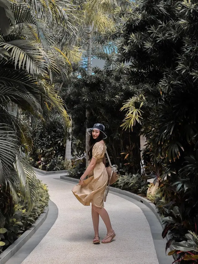 Potret Patricia Devina Saat Pakai Topi, Tampil Stylish. (Sumber: Instagram/pattdevdex)