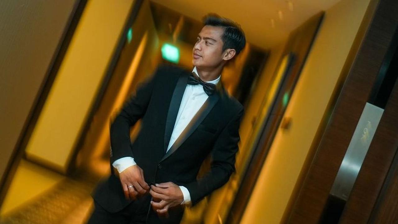 7 Potret Pratama Arhan Unggah Foto Sendirian Tanpa Istrinya, Netizen: Lebih Suka Arhan Kaya Gini