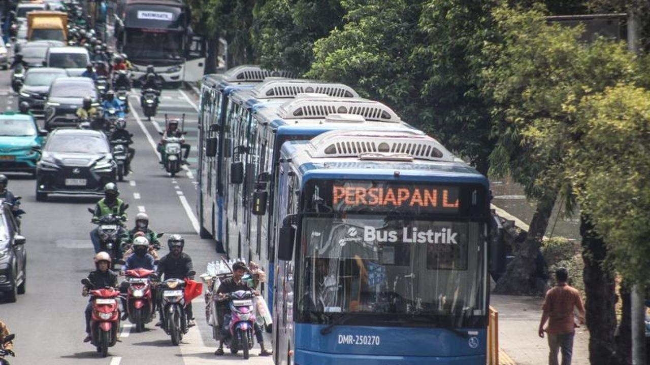 Fakta Unik: Transjakarta Tambah 151 Bus untuk Kelancaran HUT ke-80 TNI di Monas