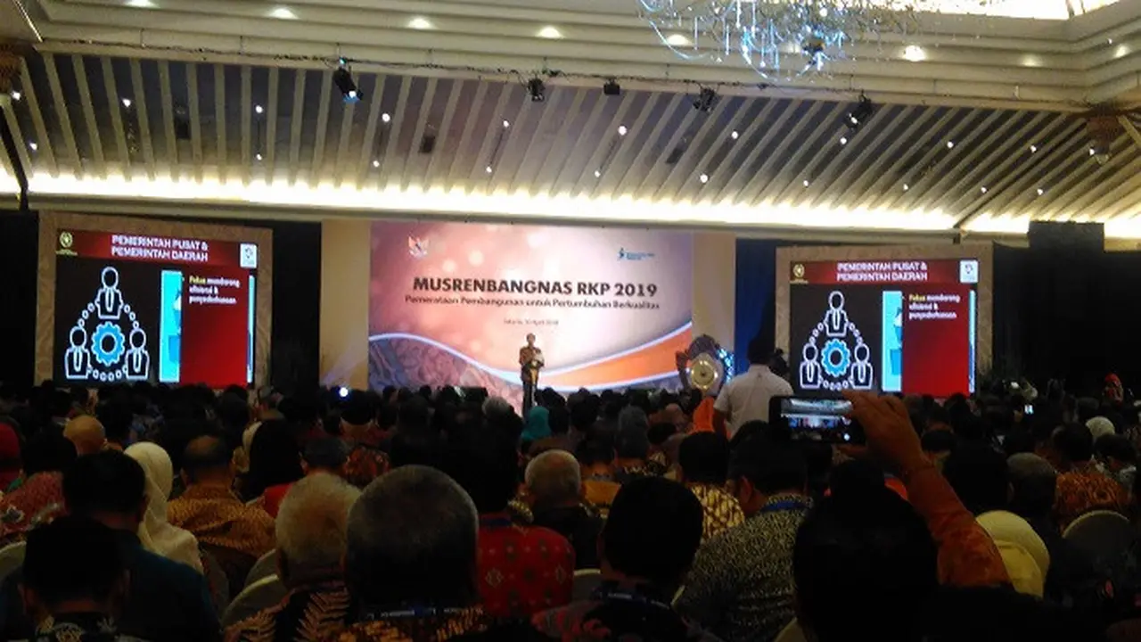 Presiden Joko Widodo (Jokowi) membuka Musyawarah Perencanaan Pembangunan Nasional (Musrenbangnas) dalam rangka penyusunan Rencana Kerja Pemerintah (RKP) 2019. (Liputan6.com/Fiki Ariyanti)