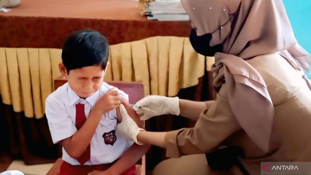 Dinas Kesehatan OKU Tuntaskan Vaksin BIAS 2025, Ribuan Pelajar Telah Divaksin