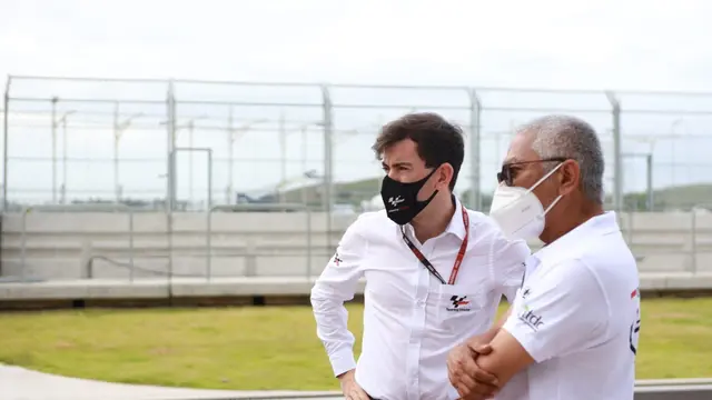 Dorna Sports menyarankan MGPA melakukan pembersihan rutin Sirkuit Mandalika setiap dua pekan menggunakan Track Jet Truck dan kendaraan Track Sweeping.  (Dok MGPA)