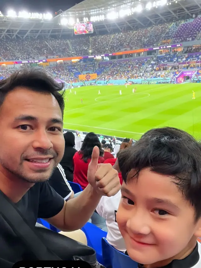 Raffi Ahmad Dipaksa Rafathar Kenakan Boxer Cristiano Ronaldo untuk Nonton Portugal di Piala Dunia 2022