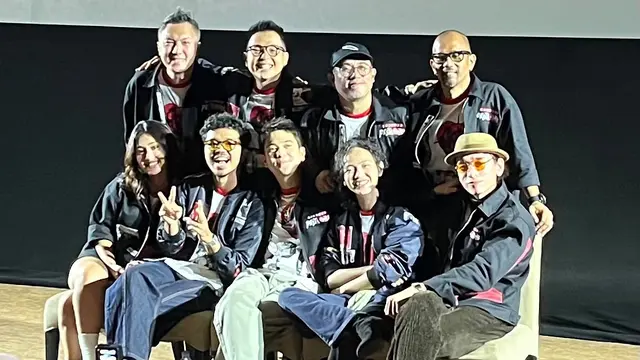 Cast, sutradara, dan produser film Operasi Pesta Copet dalam press screening Operasi Pesta Copet yang diselenggarakan di kawasan Jakarta Selatan pada (18/8/2026). (Liputan6.com/Afradhiya N.R)