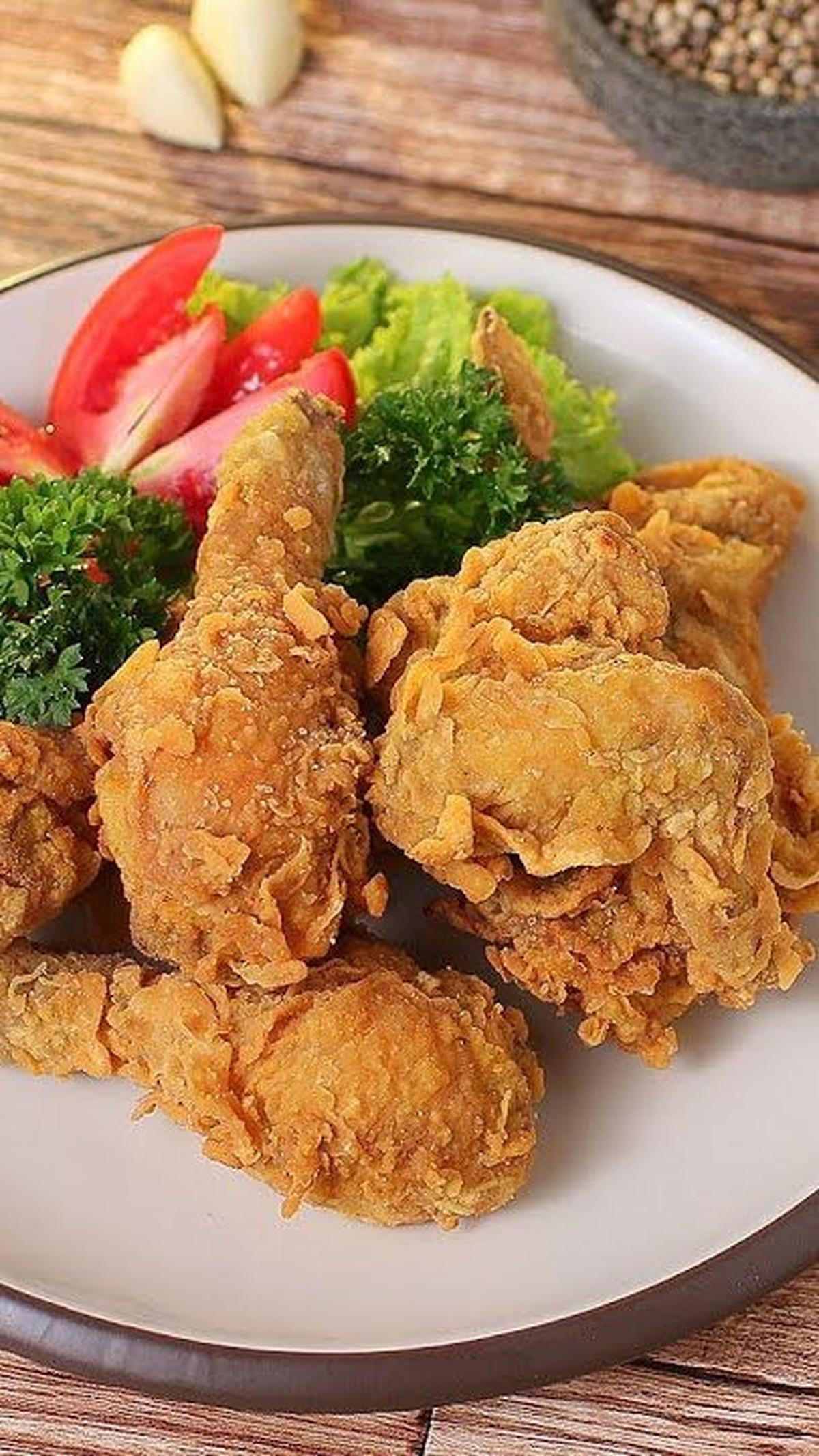 3. Ayam Goreng Krispi Juara ala Chef Rudy