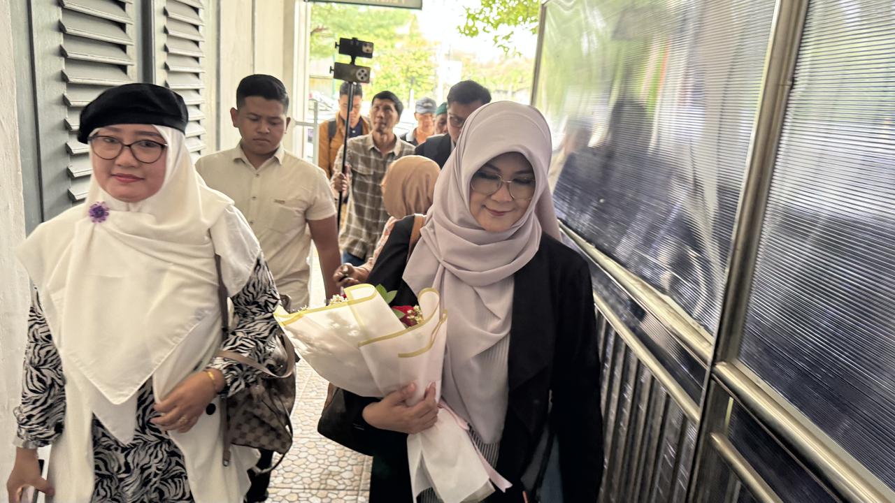 Update Kasus Tudingan Ijazah Palsu Jokowi, Dokter Tifa Ditangkap Polisi
