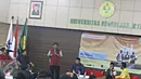 Haji Lulung menjadi narasumber diskusi bertajuk 'Menuju Pilkada Cerdas dan Berintegritas' di UNJ, Kamis (14/4/2016). Diskusi membahas masalah dan solusi untuk Jakarta bagi Cagub di Pilgub 2017 mendatang. (Liputan6.com/Immanuel Antonius)