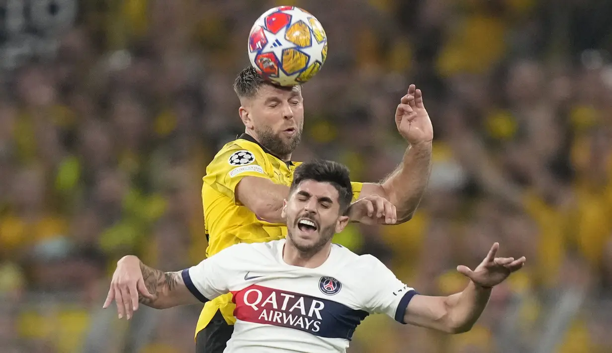 Borussia Dortmund menang tipis 1-0 atas PSG.  (AP Photo/Matthias Schrader)