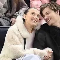 Millie Bobby Brown dan Jake Bongiovi Sudah Resmi Menikah.&nbsp; foto: (dok.Instagram @jakebongiovi/https://www.instagram.com/p/C3a-BySOI61/Henry)