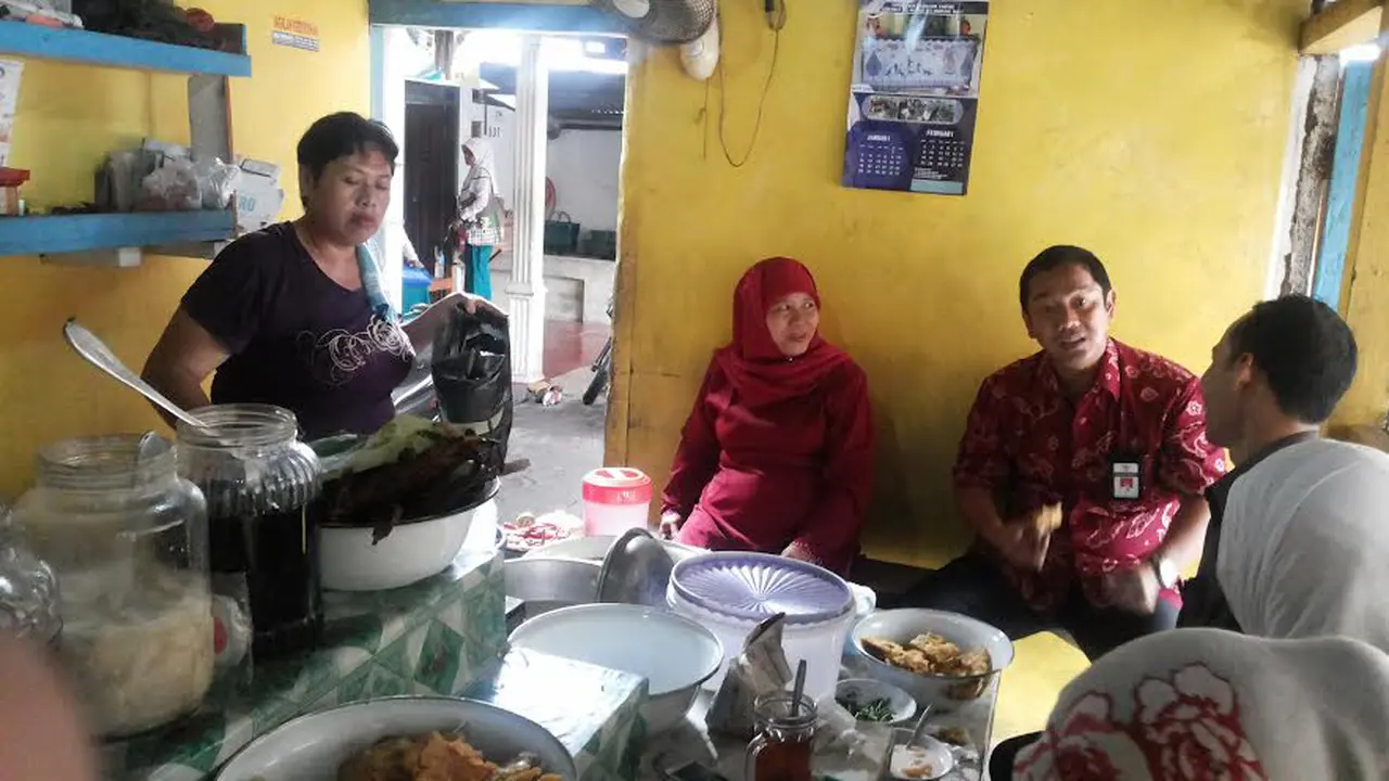 'Nyamar' di Warung Kecil, Gaya Blusukan Walikota Semarang