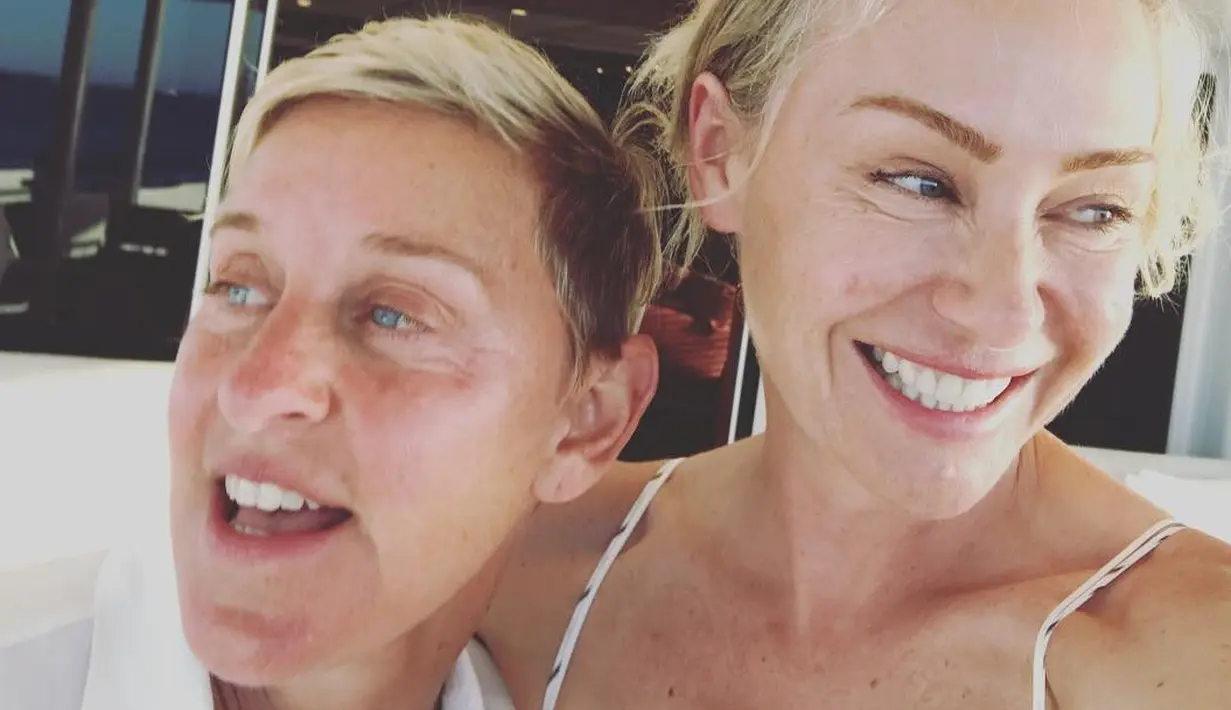 Ellen DeGeneres dan Portia de Rossi memang miliki caranya sendiri untuk tampil mesra. (instagram/portiaderossi)