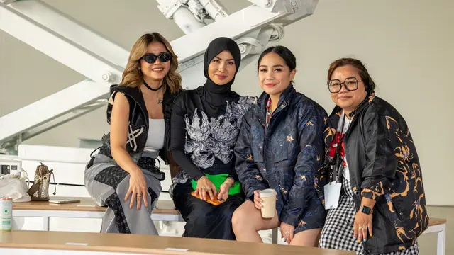 Dina Fatimah Fashion Producers Internasional asal Indonesia