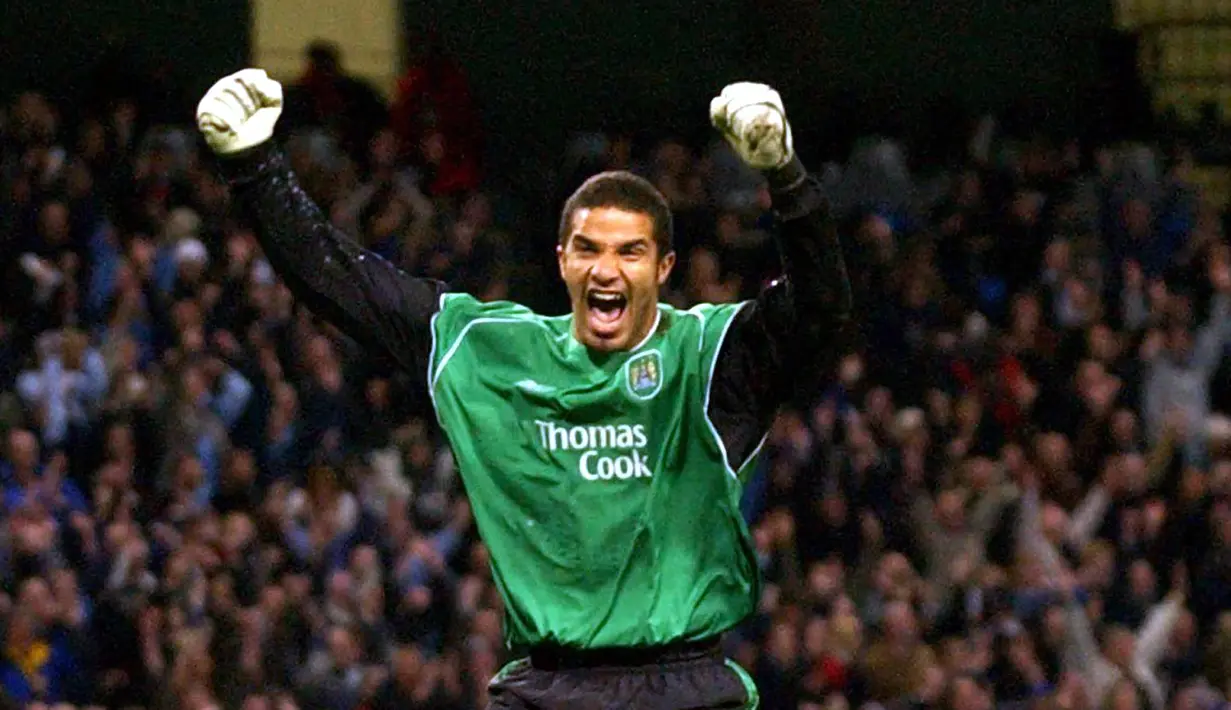 2. David James (169 clean sheets) - James pernah bermain untuk Watford, Liverpool dan Manchester City. Ia berhasil mencatatkan 172 clean sheets sepanjang perjalanan kariernya di Premier League. (AFP/Paul Barker)