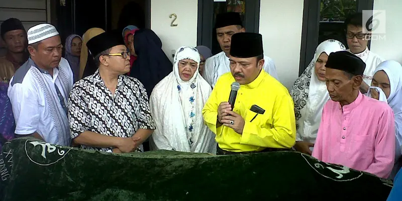 Detik - detik Jenazah Ryan Thamrin Diantar Menuju Pemakaman 